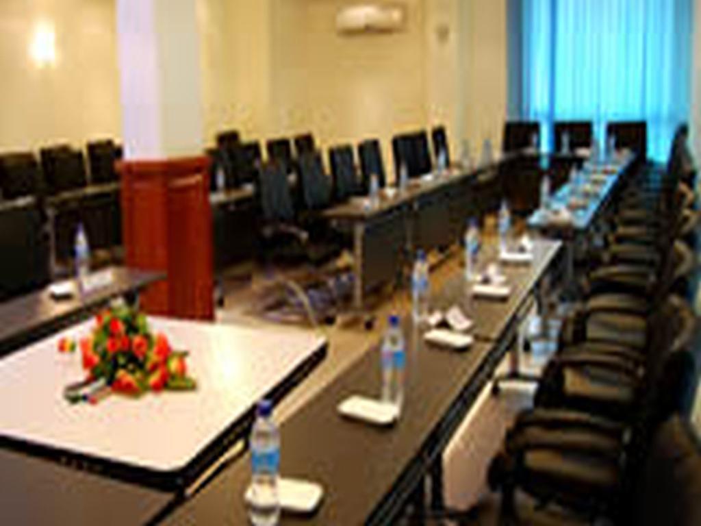 Roca Golf Hotel Μπουζουμπούρα Εξωτερικό φωτογραφία